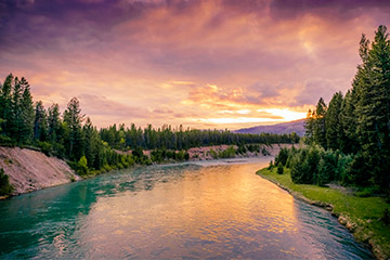 View of a lake at sunset in Montana